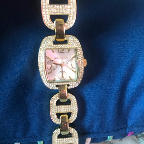 COPY - Michael kors gold tone watch - Picture 6 of 8